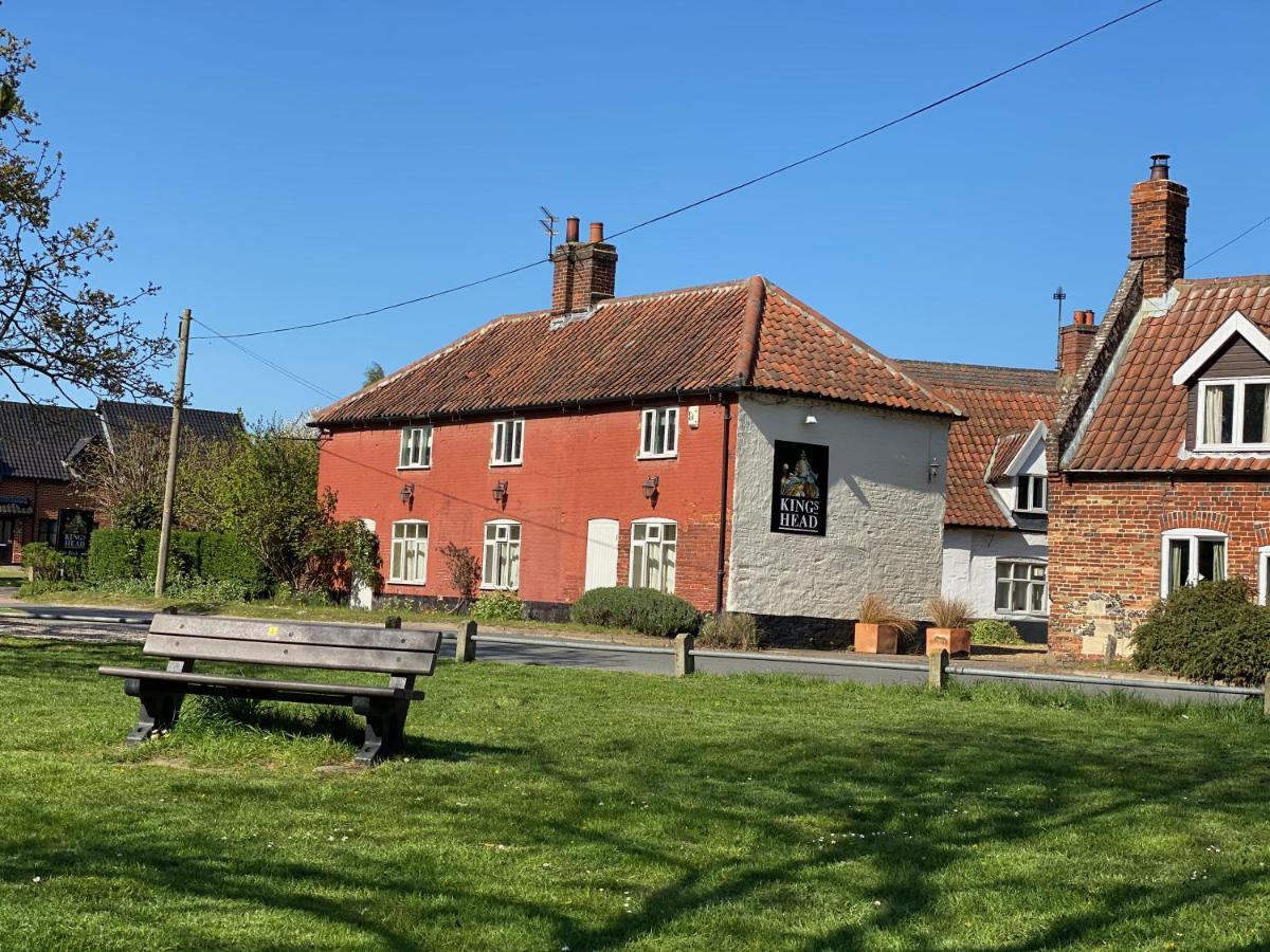 Готель Kings Head Bawburgh Екстер'єр фото